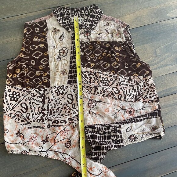 Chico's Design Sleeveless Funky Patchwork Bohemian Tie Front Blouse Size 2 (H6) - Picture 10 of 11